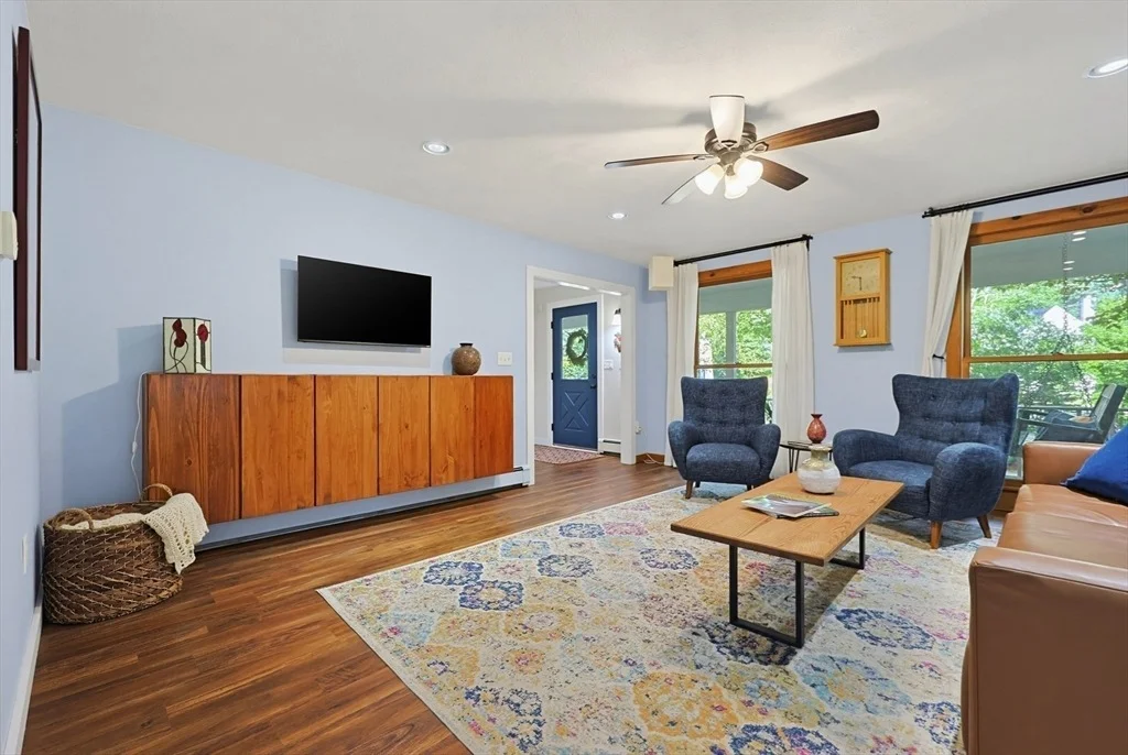 Photo of 74 Spinning Wheel Dr