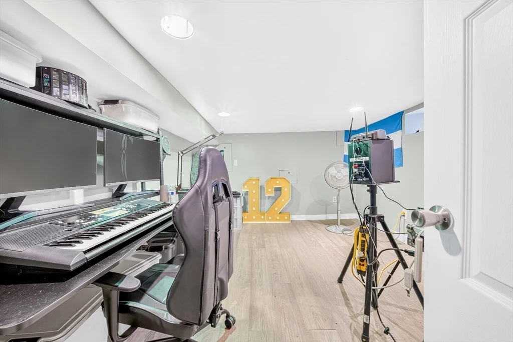 Photo of 22 Emerson