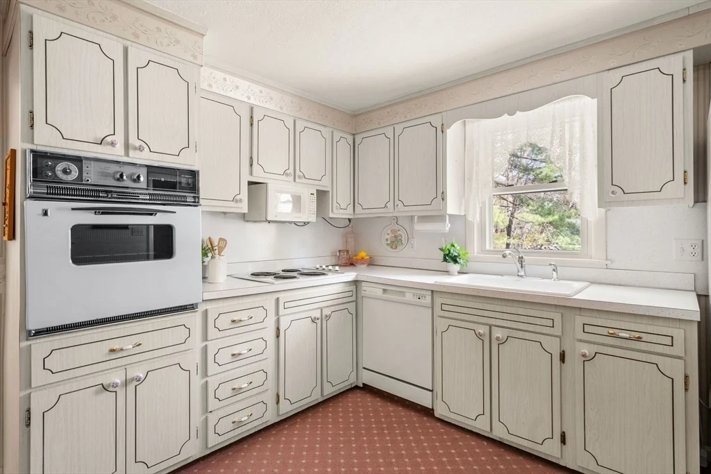 Photo of 255 Mountain Ave