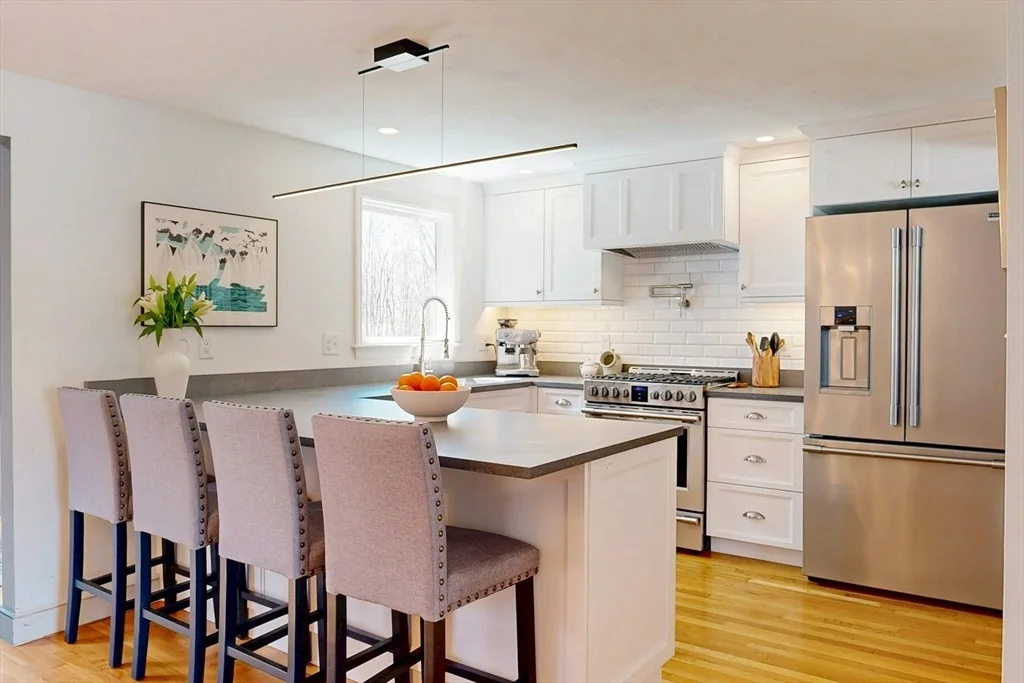 Photo of 25 Longmeadow Rd