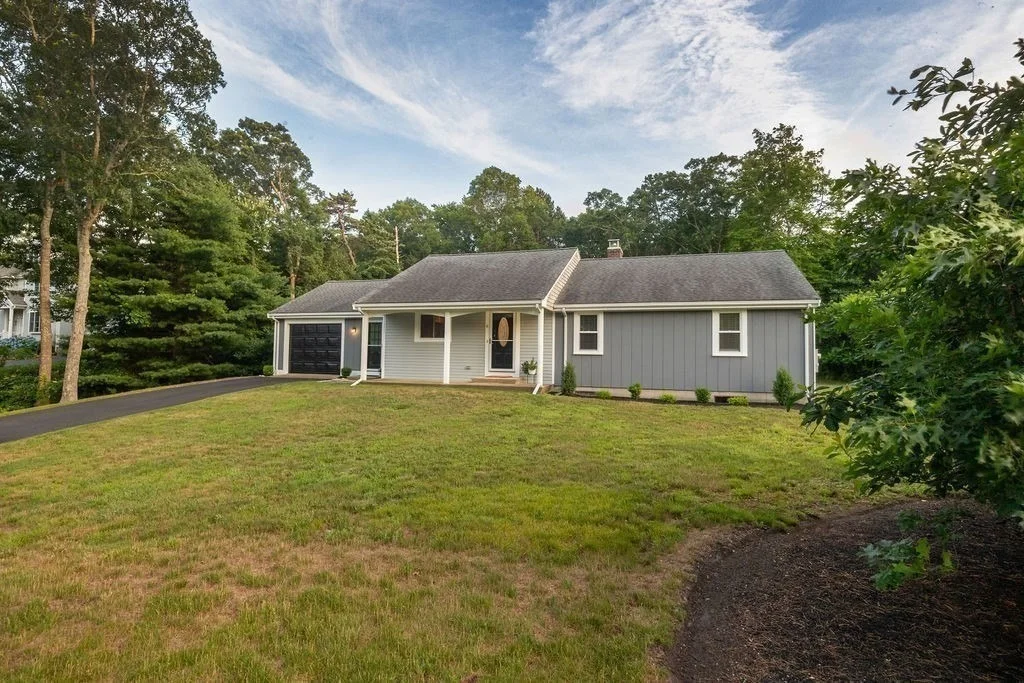 Photo of 6 Hilltop Dr