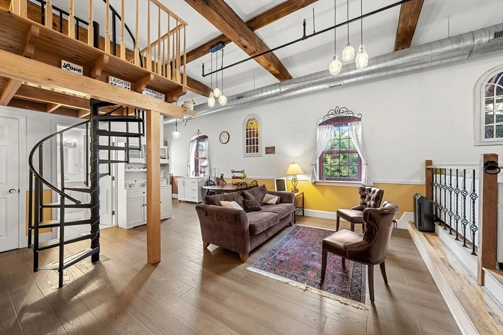 Photo of Unit 202 at 39 Millyard