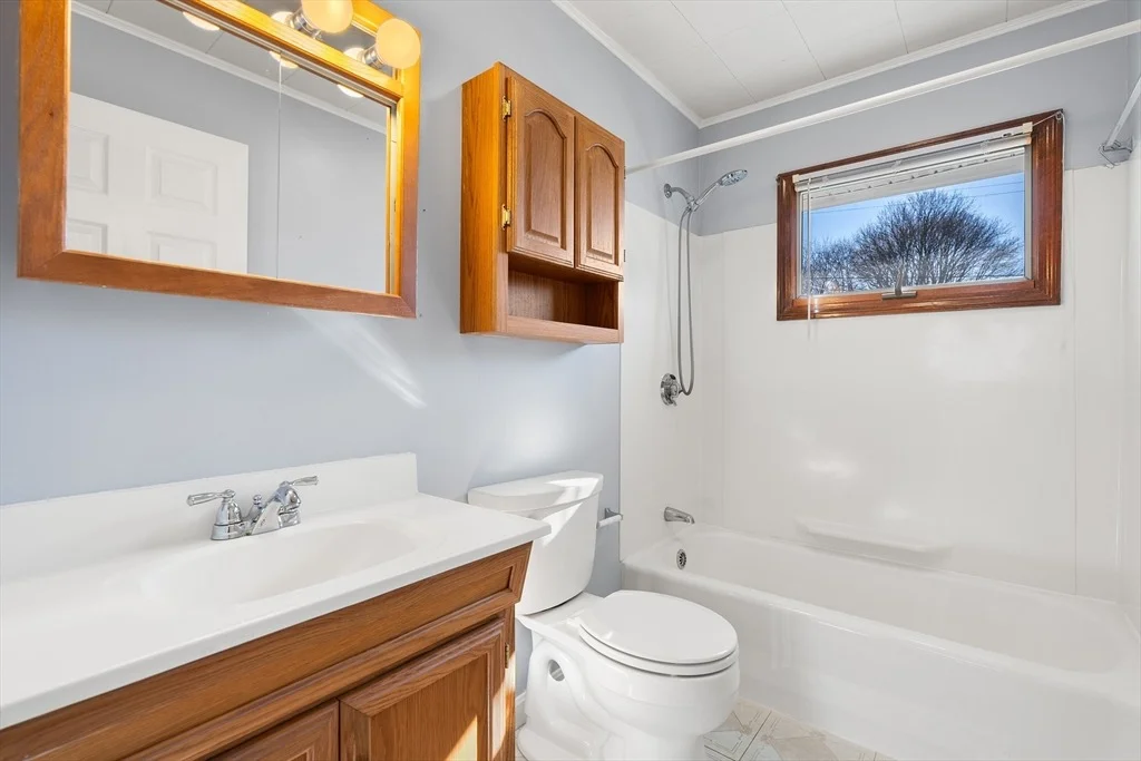 Photo of 36 Baldwin Ave