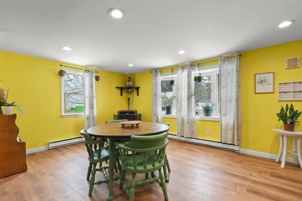 Photo of 4 White Pine Ave