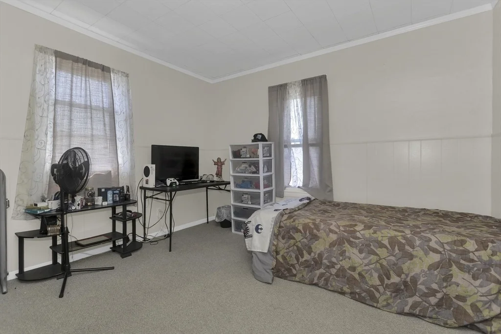 Photo of 15 Merida St