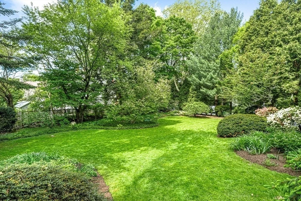 Photo of 42 Lawrence Rd