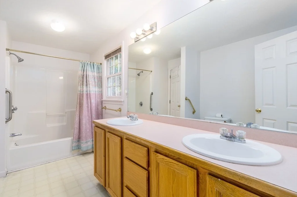 Photo of 53 Snead Dr