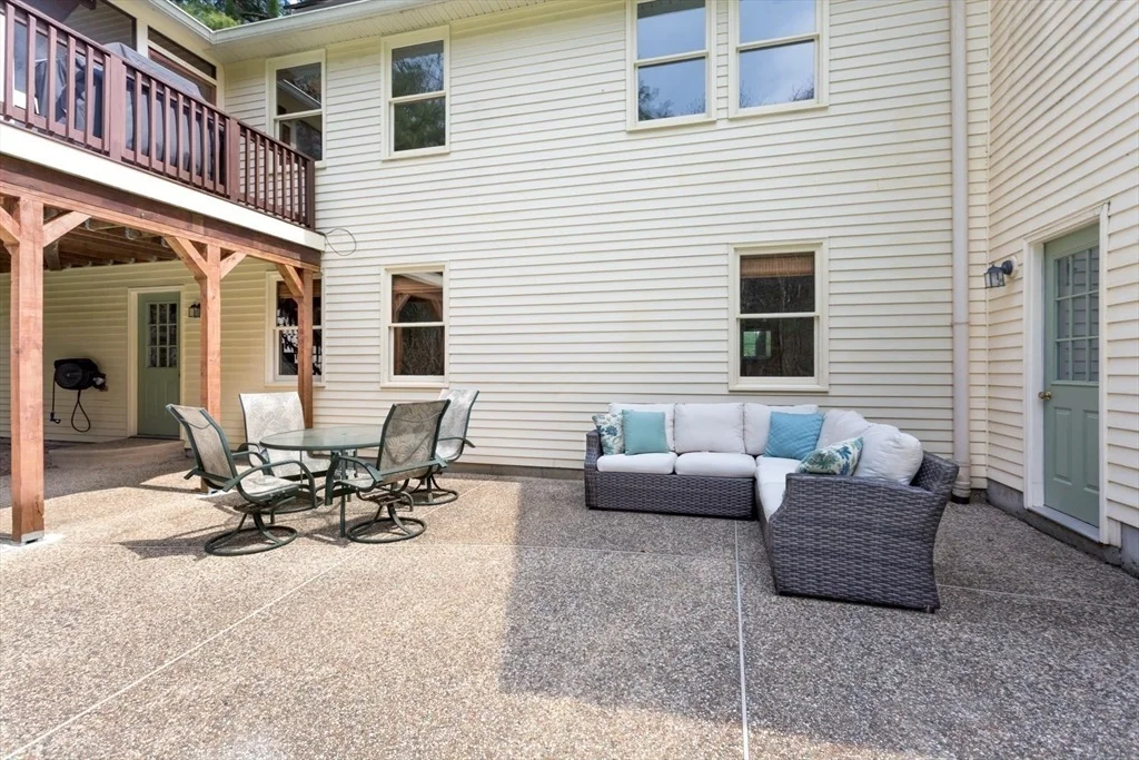 Photo of 74 Oxford Drive