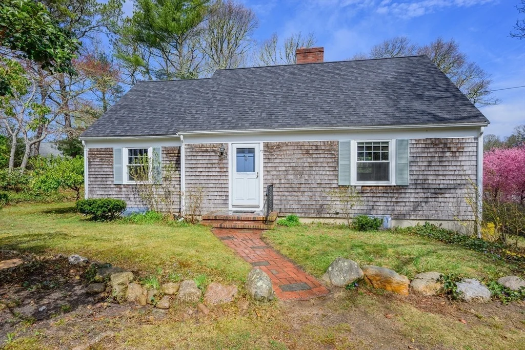 Photo of 42 Oak Ln