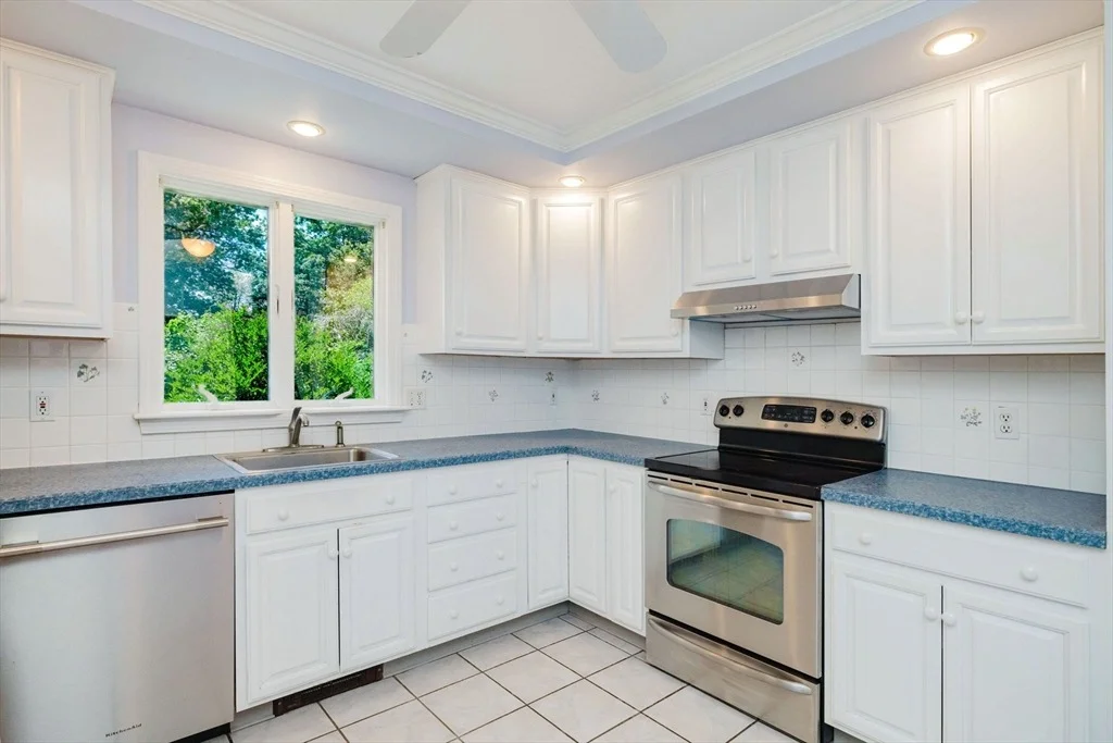 Photo of 275 Summer St