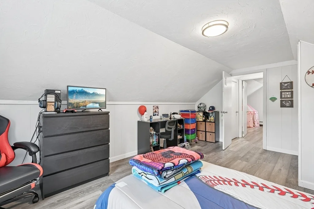 Photo of 18 Carleton Rd