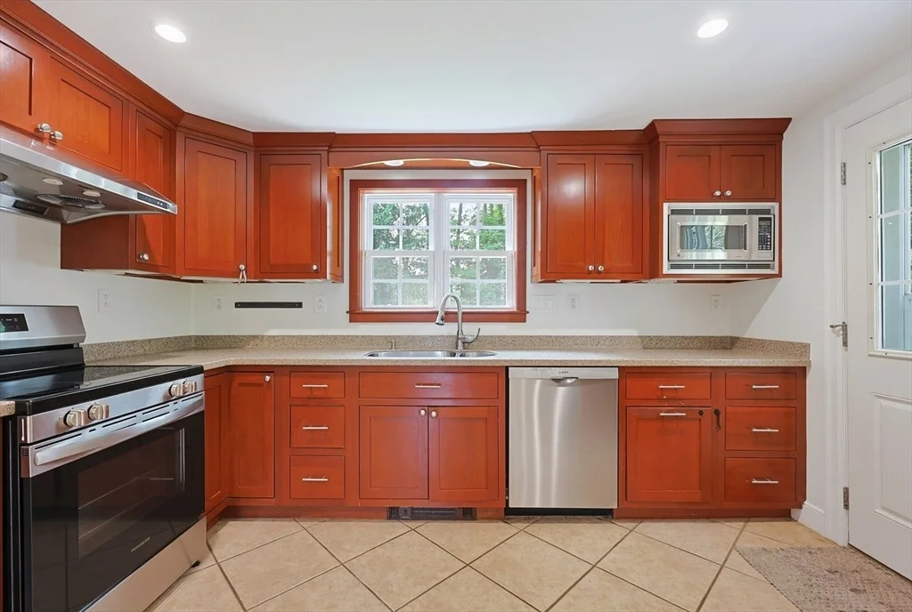 Photo of 50 Rustic Rd