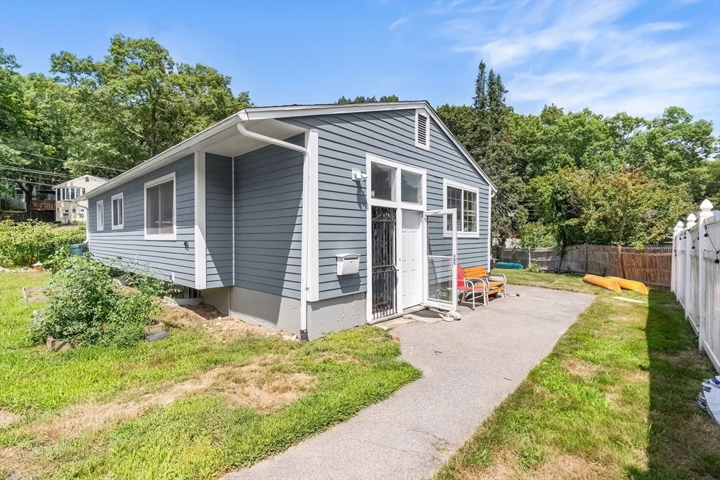 Photo of 46 Stonehill Rd