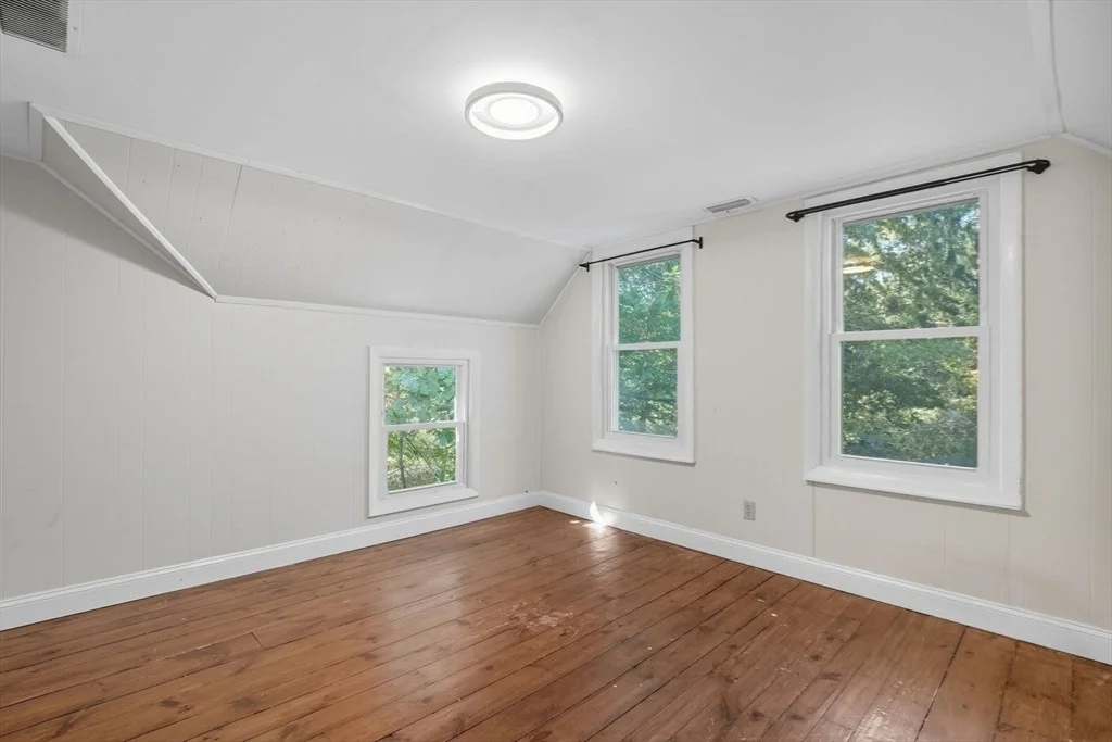 Photo of 259 Long Plain Rd