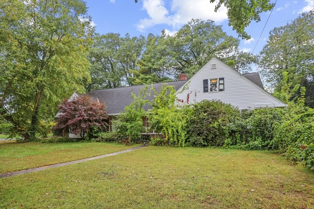 Photo of 124 Tecumseh Drive