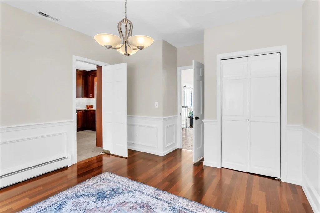 Photo of 11 Bonair Dr