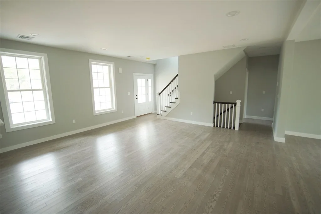Photo of 141 Tispaquin St