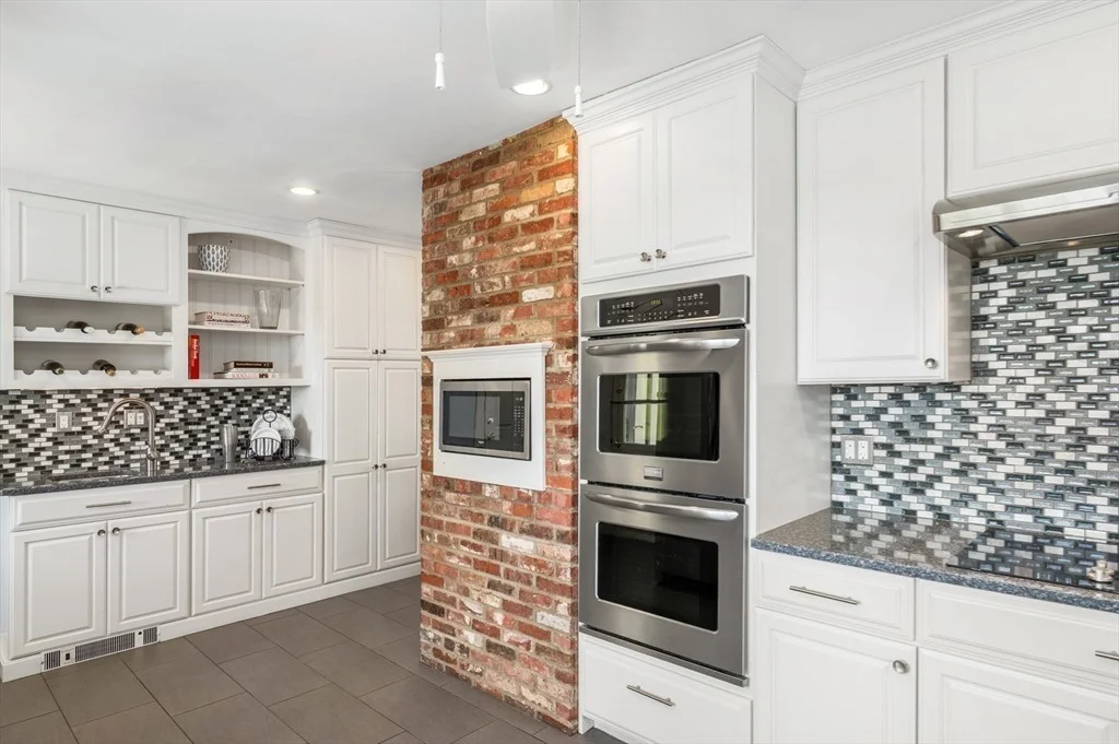 Photo of 13 Hickory Hill Road