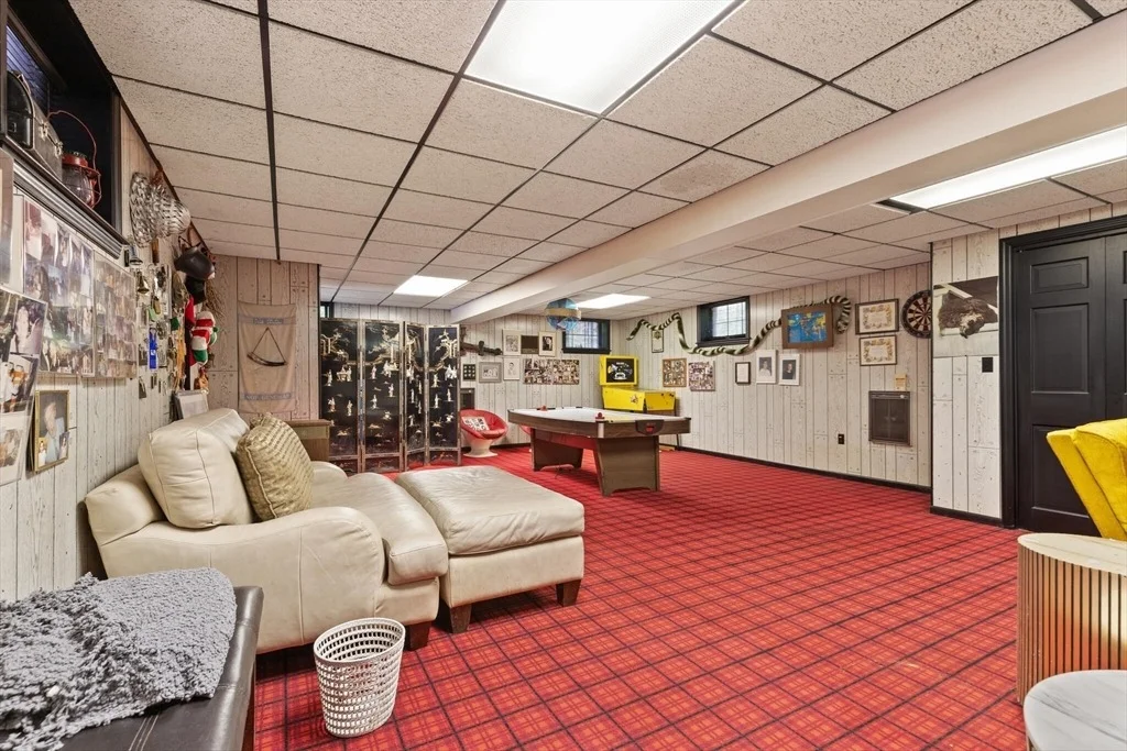 Photo of 166 Prides Crossing