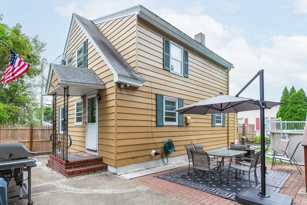 Photo of 119 Lawrence St