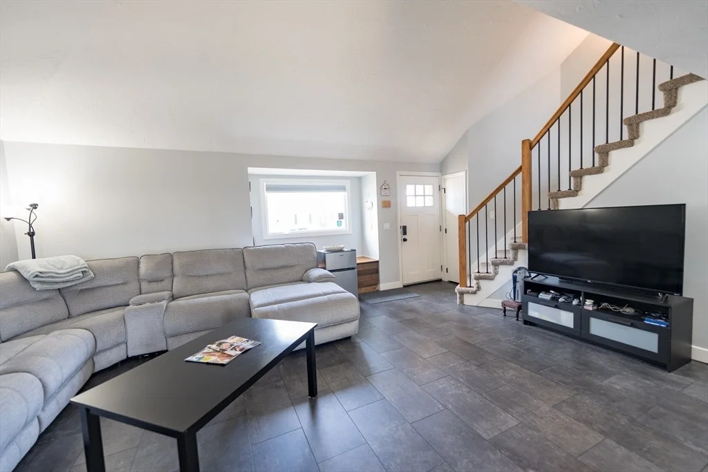 Photo of 38 Hapgood Rd