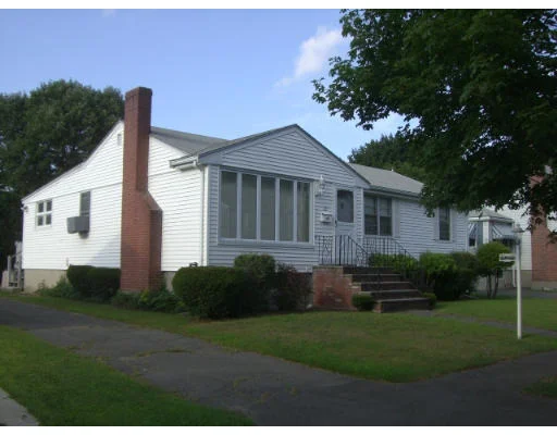 Photo of 22 Raymond Cir
