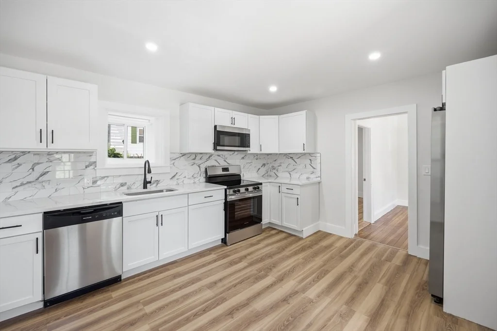 Photo of 323 Spring St