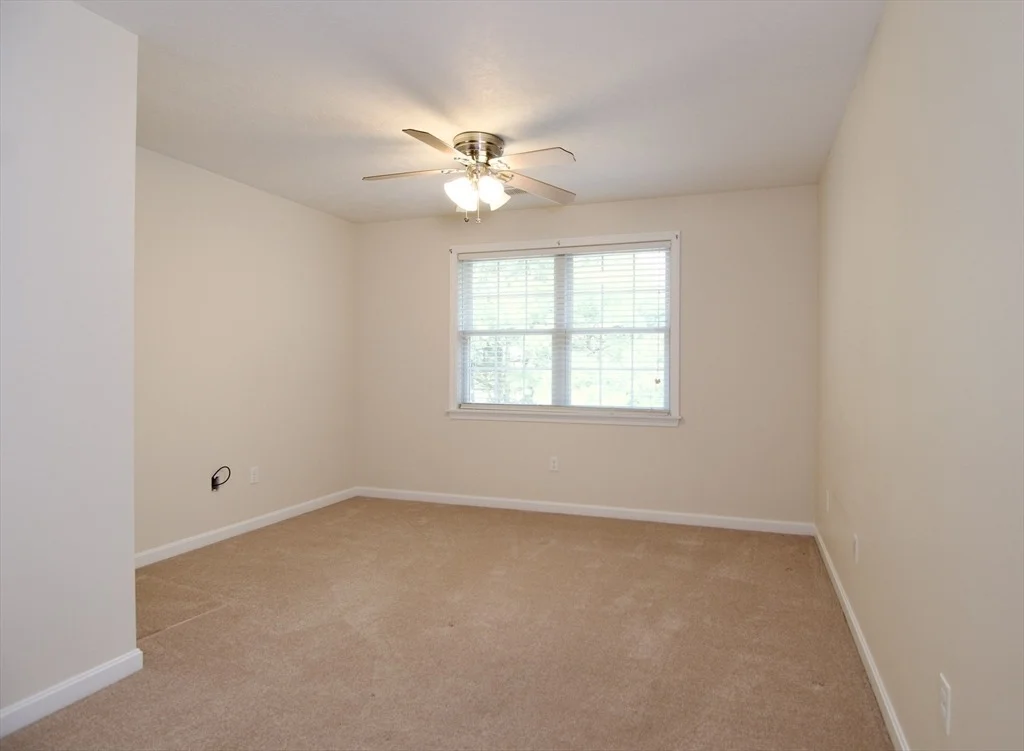 Photo of 114 Barrington Dr