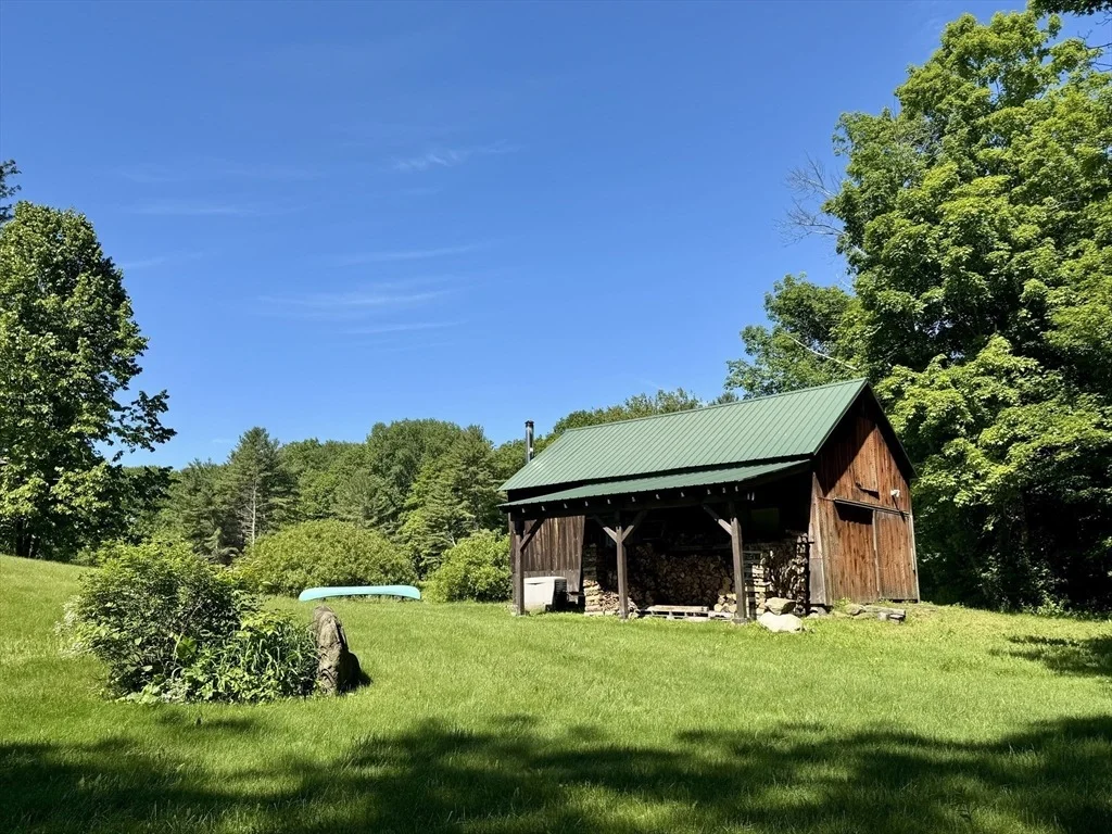 Photo of 40 Whately Glen Road