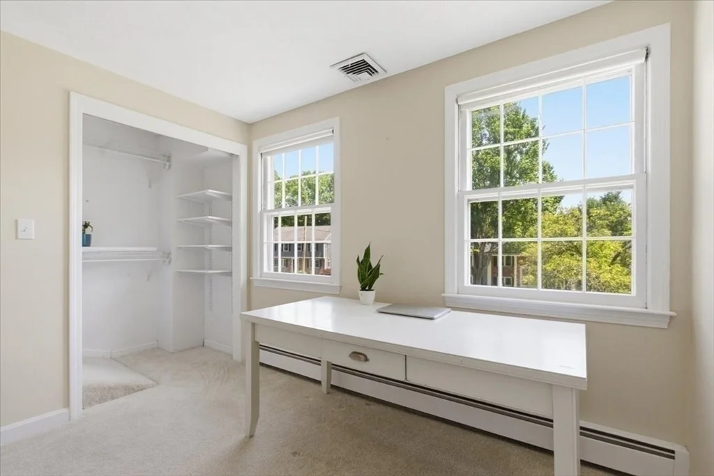 Photo of 27 Kennel Hill Dr
