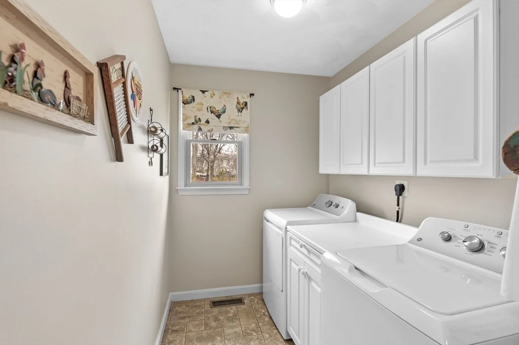 Photo of 7 Hilltop Drive