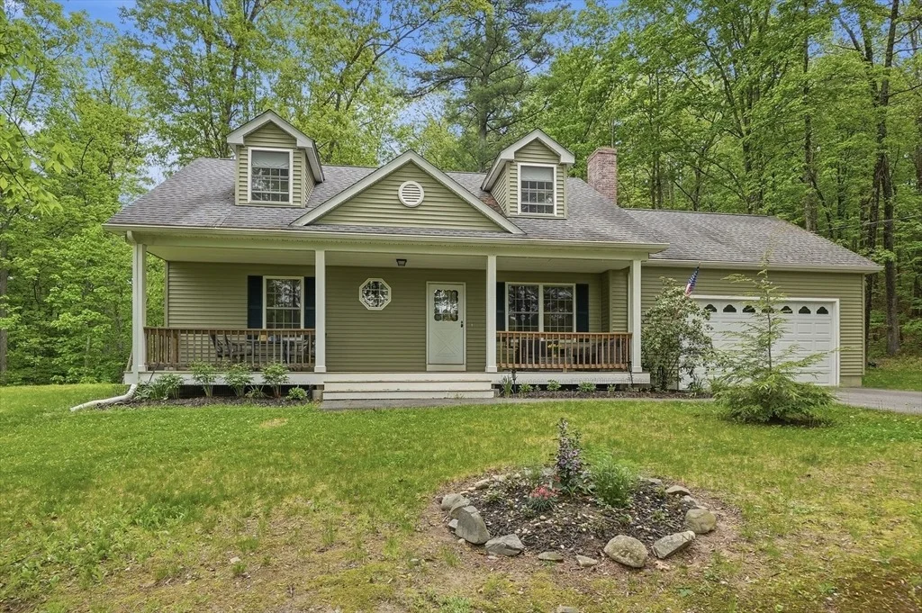 Photo of 186 Common Street