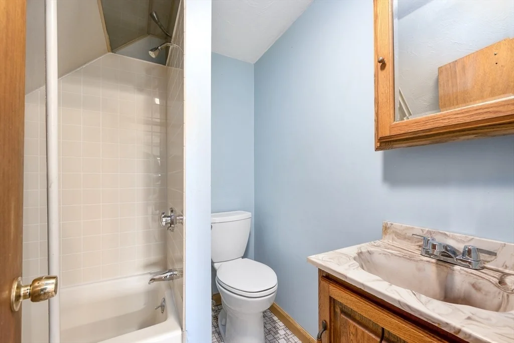 Photo of 2 Howard St.