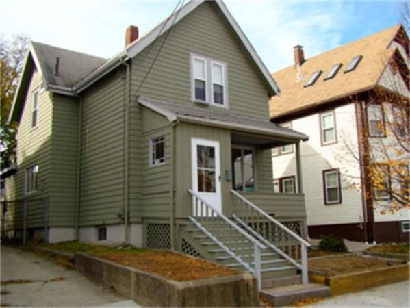 Photo of 24 Waverly Ave