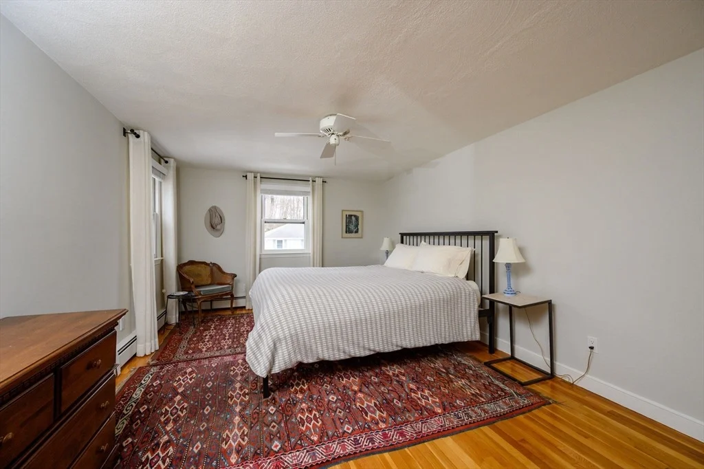 Photo of 40 Dean Rd