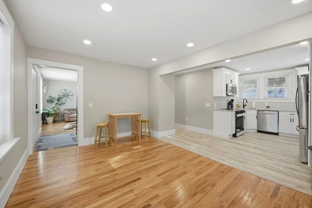 Photo of 3076 Boston Rd