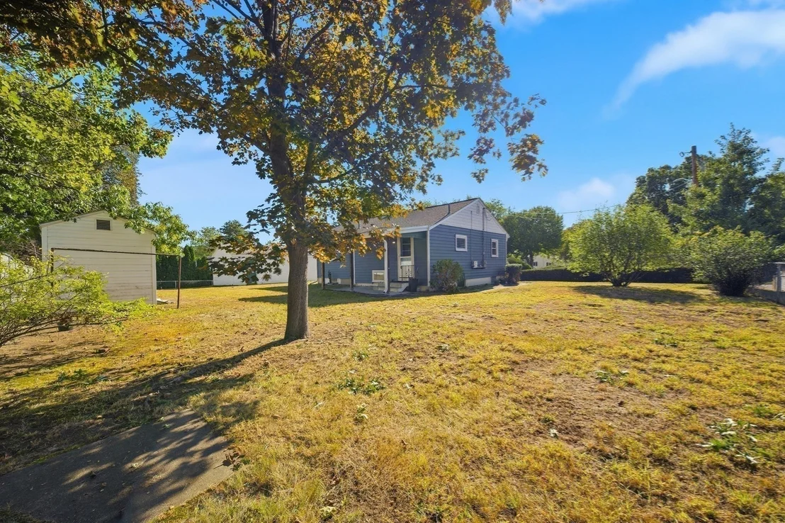 Photo of 44 Memorial Dr
