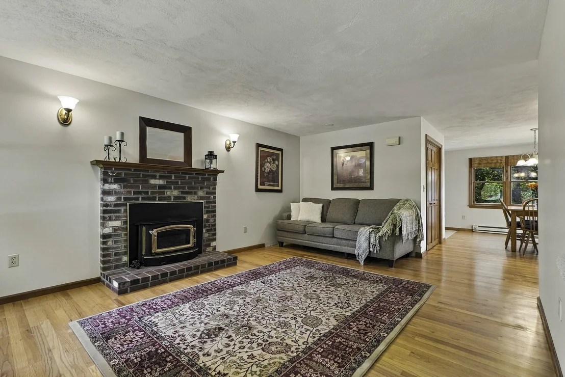 Photo of 4 Florence Cir