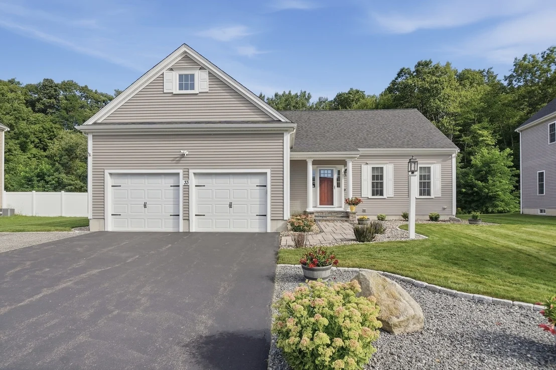 Photo of 33 Skyview Drive