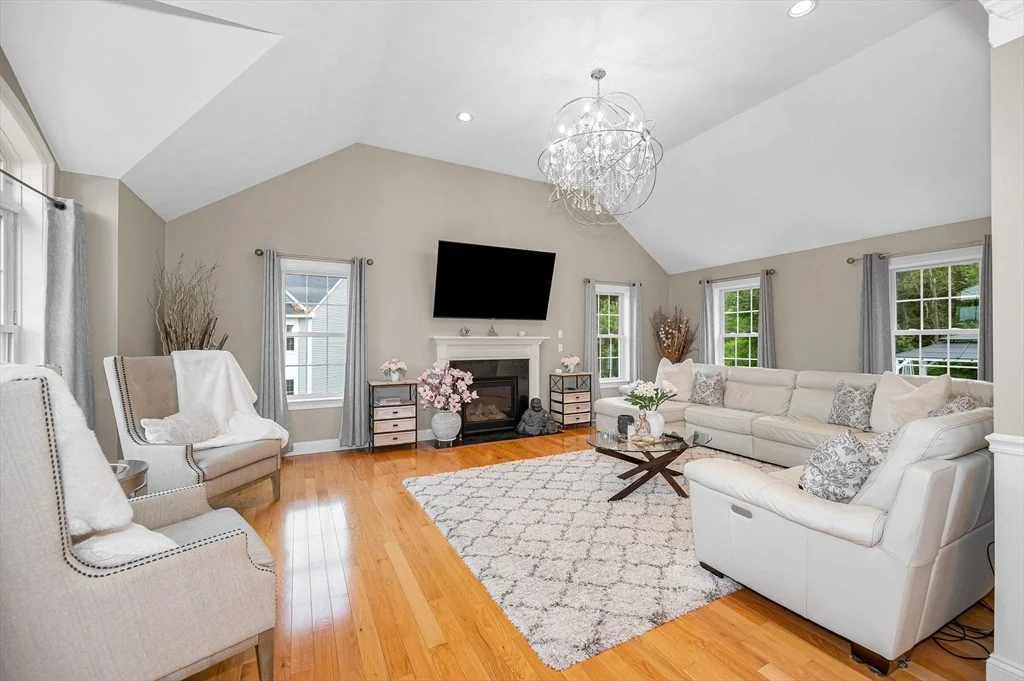 Photo of 61 Saddle Rd