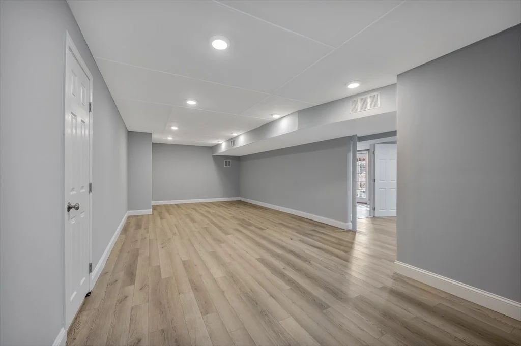 Photo of 25 Collins Rd