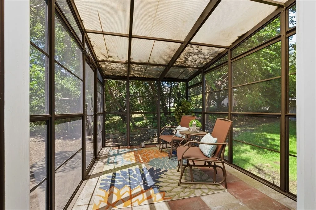 Photo of 542 Trapelo Rd