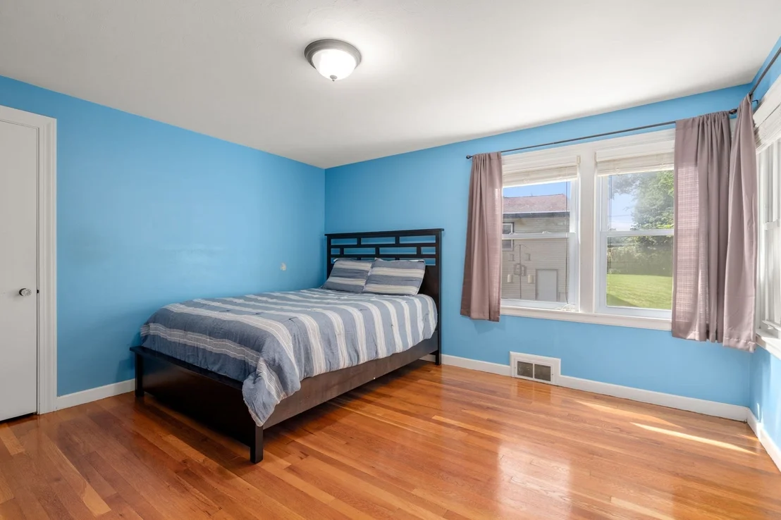 Photo of 15 Claridge Dr