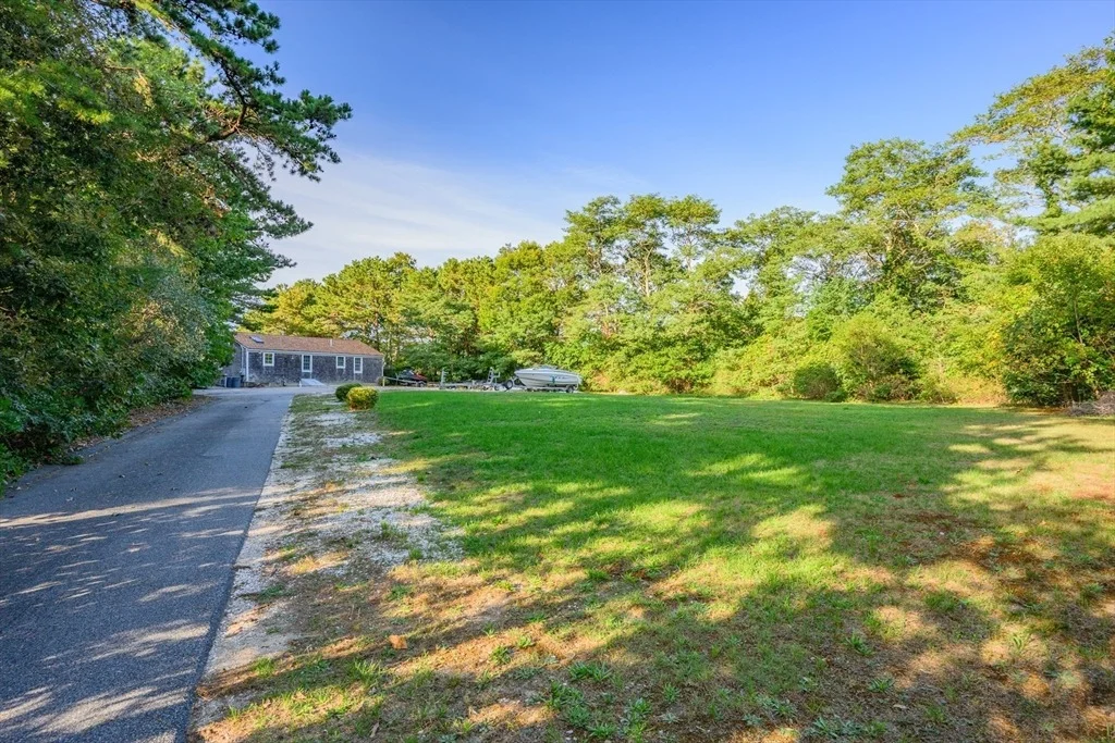 Photo of 42 Cayuga Ave