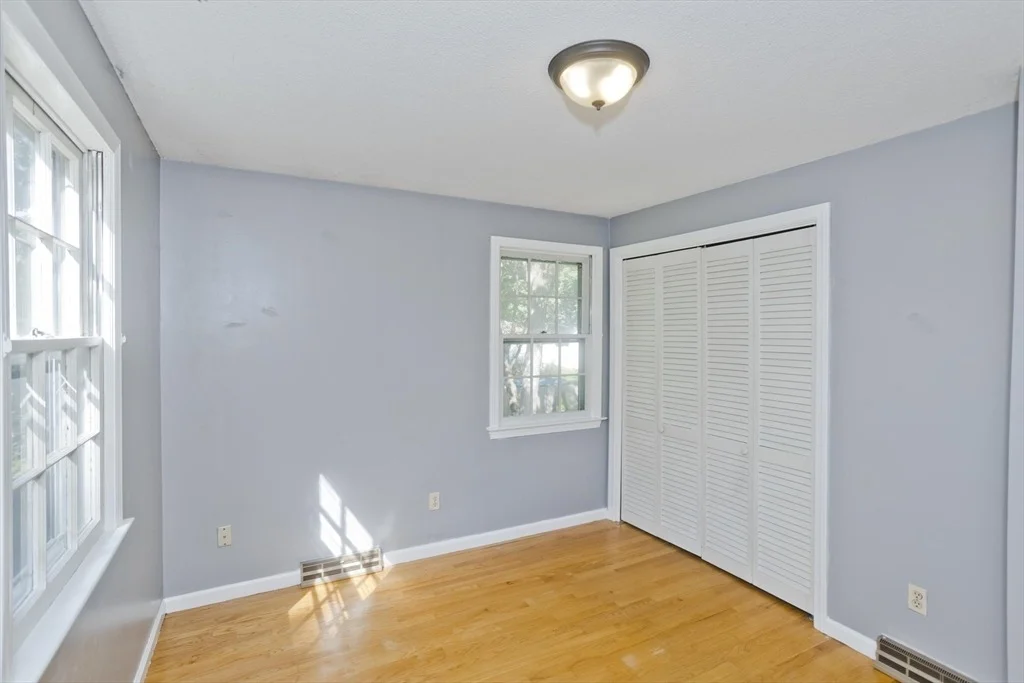 Photo of 50 Crystal Brook Dr