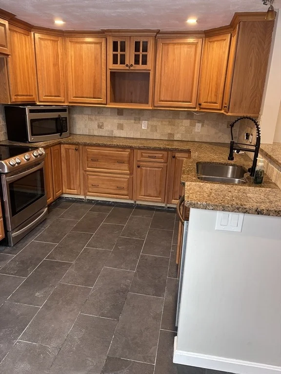 Photo of 369 Berlin Rd