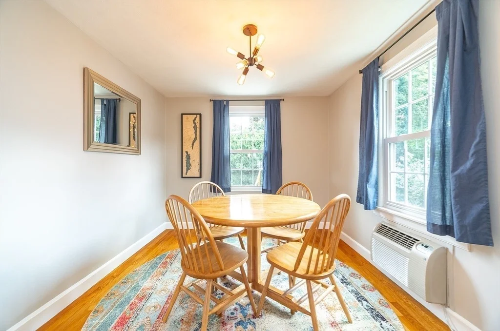 Photo of 55 Gillette Cir