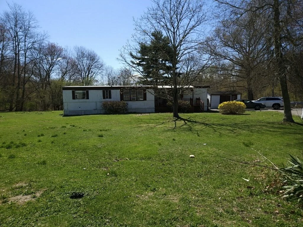 Photo of 399 Danforth St