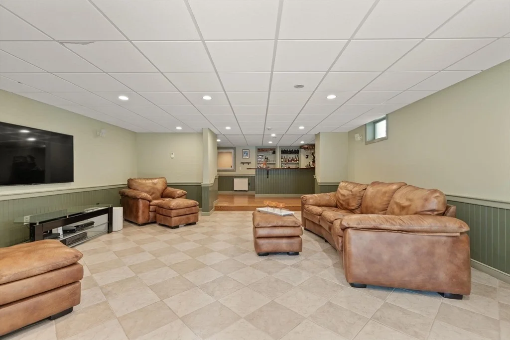 Photo of 9 Bogastow Circle