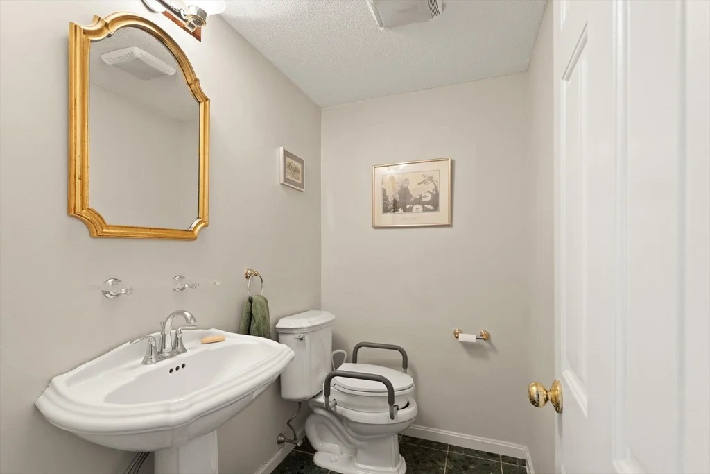 Photo of Unit 6 at 6 Greystone